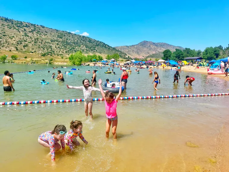 Exploring the Serene Beauty of Soda Lake Beach